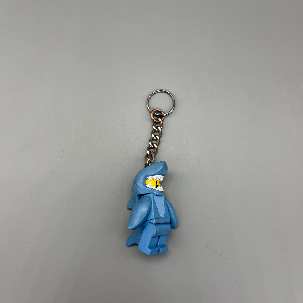 GCTEEBR Key chains,Men's and women's fashion style shark villain with key chain and key ring,Blue.