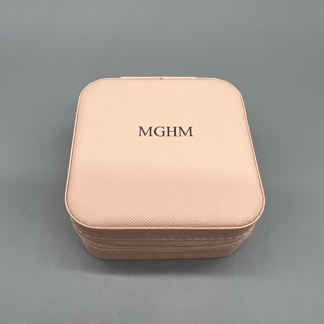 MGHM Leather jewelry boxes for jewelry and jewelry accessories，Small Jewelry Box for Women Girls, Velvet Ring Jewellery Display Storage Box ,Travel Jewelry Organizer Case