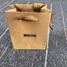 Load image into Gallery viewer, SANBOTT Paper gift bags,Paper Bags 12Pcs Gift Bags Heavy Duty Kraft Brown Gift Paper Bags with Handles Soft Cloth, Party Favor Bags, Shopping Bags, Retail Bags, Merchandise Bags, Wedding Party Gift Bags
