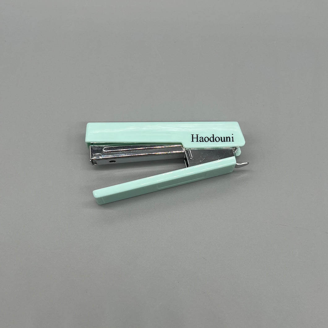 Haodouni Paper staplers,Stapler with 1000 Staples, for Office or Desk, 10 Sheet Capacity, Non-Slip, Green.