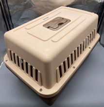 Load image into Gallery viewer, hhwlzjio Pet crates,Hard-Sided Dog Carrier, Cat Carrier, Suitable for Tiny Dog Breeds,for Quick Trips Spree Travel Pet Carrie.

