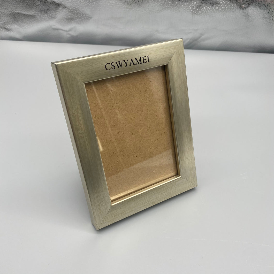 CSWYAMEI Picture frames,6x8 inch Picture Frame Made of Solid Wood and High Definition Glass Display Pictures for Table Top Display and Wall Mounting Photo Frame.